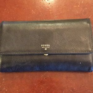 Like new Fossil wallet
